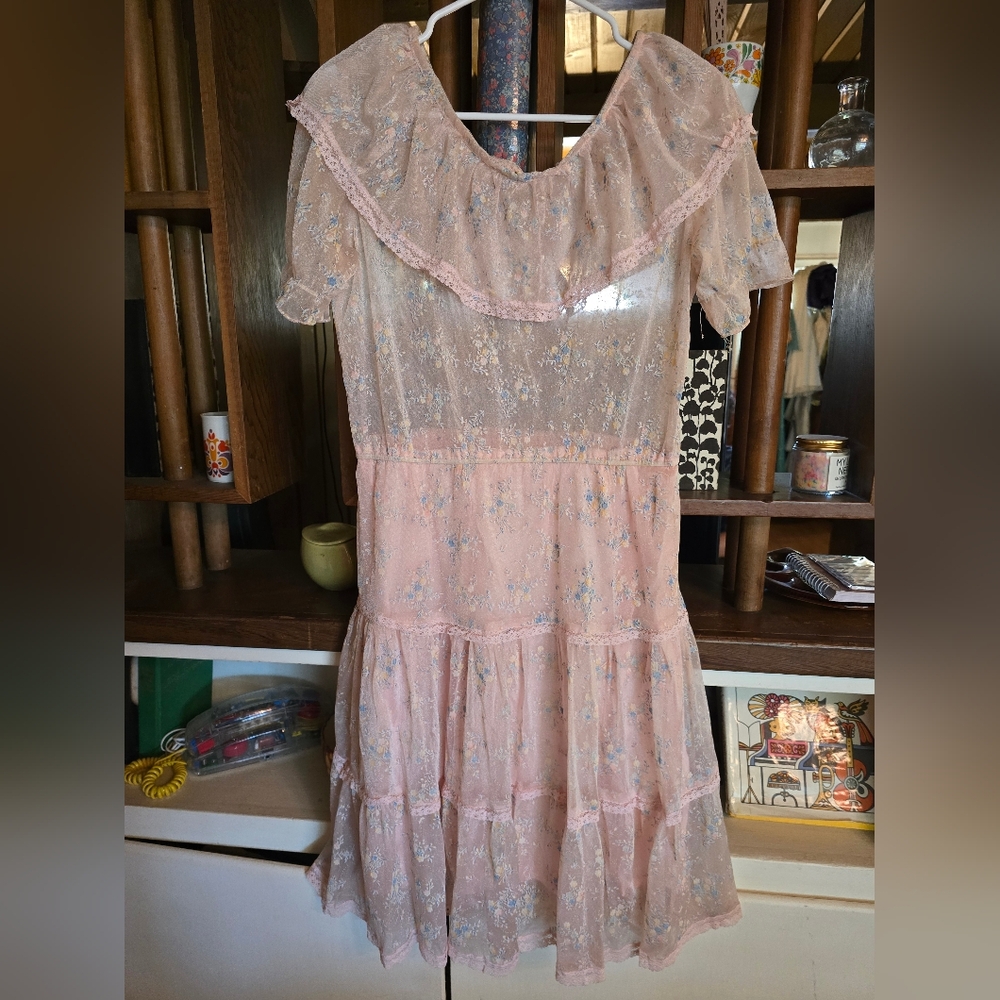 Vintage Elegant Pink Lace Cottagecore Dress Size Medium